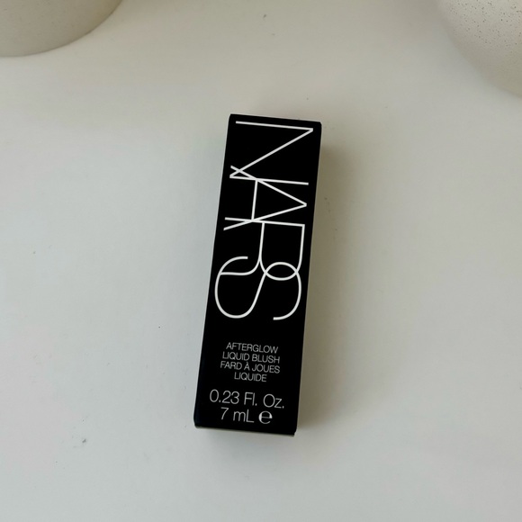 NARS - After Glow Liquid Blush - Picture 7 of 11